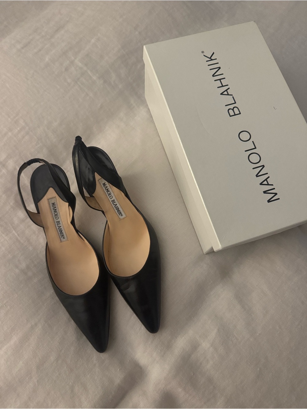 Manolo Blahnik Black Carolyne Pointed Slingback Pumps - Picture 6 of 6